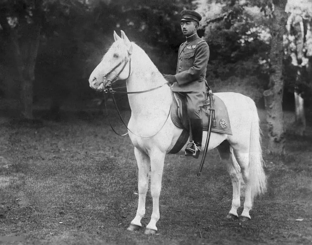 Public Domain: Emperor Hirohito on his horse, Shirayuki. Originally from Osaka Asahi Shimbun, 1935. From Wikimedia Commons.